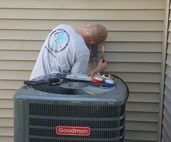 Repairing an AC unit in Ladson